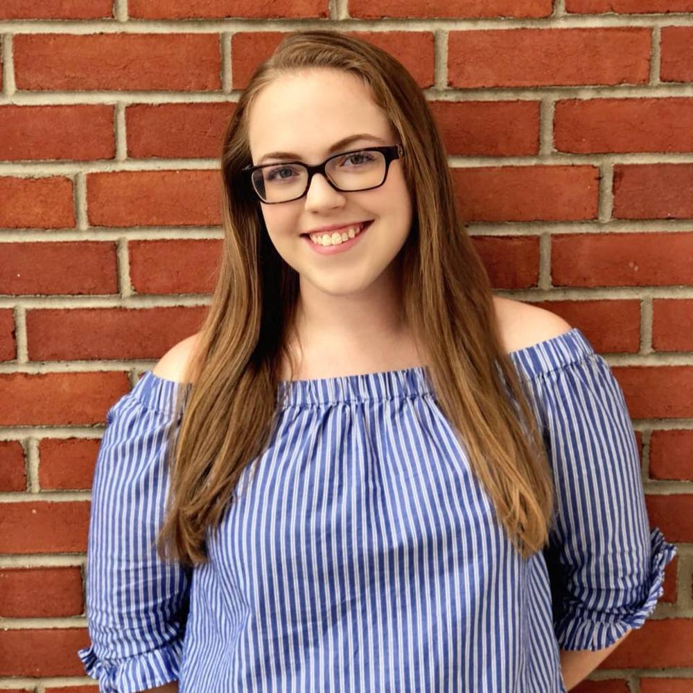 Meet your Posher, Holly